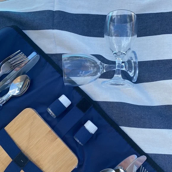 Picnic Basket Wicker Complete for 4 Super Cute! - Picture 9 of 15